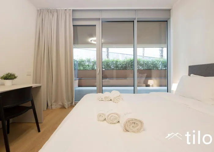 Waterfront Lux, 1br, Ac, Parking, Gym, Wifi By Tilo