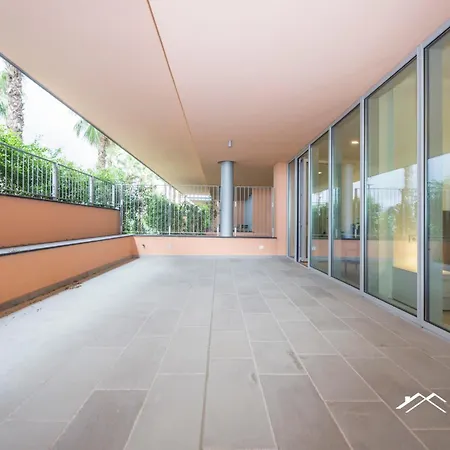Waterfront Lux, 1br, Ac, Parking, Gym, Wifi By Tilo Lejlighed