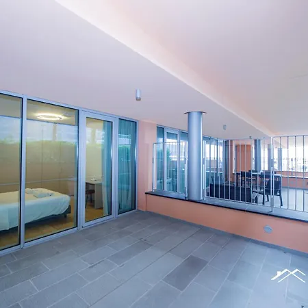 Waterfront Lux, 1br, Ac, Parking, Gym, Wifi By Tilo Lejlighed *